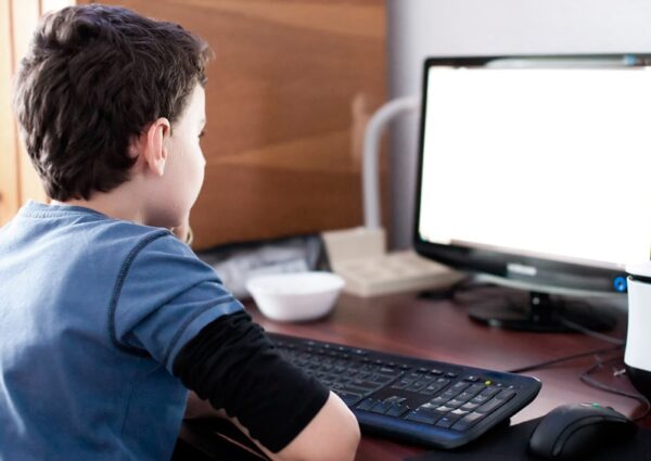 La hiperconectividad de los niños puede exponerlos a situaciones de vulnerabilidad en la red