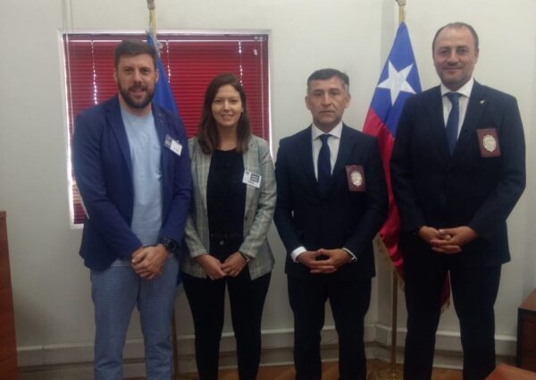 reunión junto a las autoridades de la Brigada de Ciber Crimen de la PDI Chile