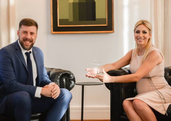 Nos recibió la Primera Dama Fabiola Yañez