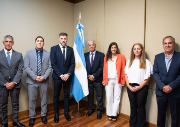 Ministerio de Justicia y Grooming Argentina establecen agenda conjunta para la protección de la infancia en el entorno digital.